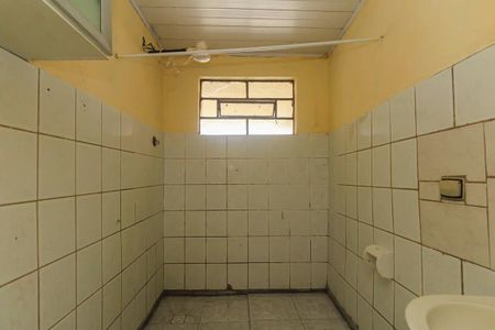 Casa para alugar com 55m², 1 quarto e 2 vagas Casa para alugar com 55m², 1 quarto e 2 vagasBanheiro
