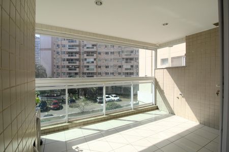 Sala - Varanda de apartamento para alugar com 3 quartos, 73m² em Barra Olímpica, Rio de Janeiro
