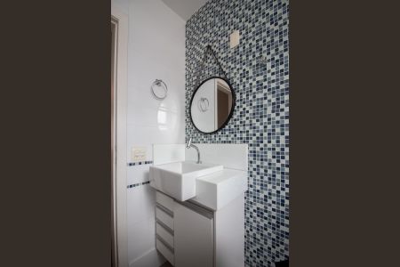 Apartamento para alugar com 90m², 3 quartos e 1 vaga Apartamento para alugar com 90m², 3 quartos e 1 vagaBanheiro Social