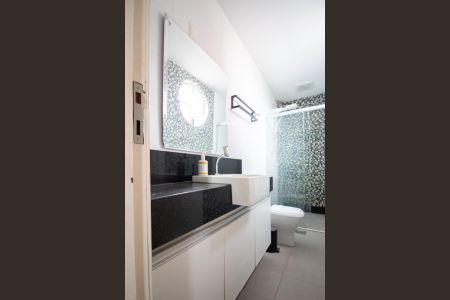 Apartamento para alugar com 90m², 3 quartos e 1 vaga Apartamento para alugar com 90m², 3 quartos e 1 vagaBanheiro da Suíte