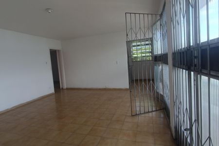 Casa para alugar com 120m², 2 quartos e 1 vaga Casa para alugar com 120m², 2 quartos e 1 vagaSala