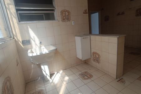 Área de serviço de casa para alugar com 3 quartos, 120m² em Engenho do Porto, Duque de Caxias