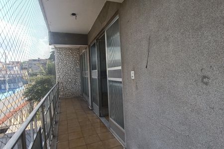 Casa para alugar com 120m², 2 quartos e 1 vaga Casa para alugar com 120m², 2 quartos e 1 vagaVaranda da sala
