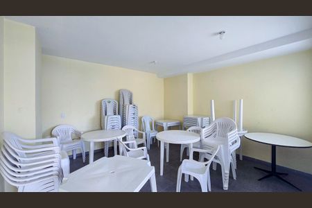 Apartamento para alugar com 59m², 2 quartos e 1 vaga Apartamento para alugar com 59m², 2 quartos e 1 vagaÁrea comum - Salão de festas