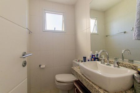 Apartamento à venda com 78m², 2 quartos e 1 vaga Apartamento à venda com 78m², 2 quartos e 1 vagaBanheiro da Suíte