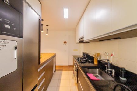 Apartamento à venda com 78m², 2 quartos e 1 vaga Apartamento à venda com 78m², 2 quartos e 1 vagaCozinha e Área de Serviço