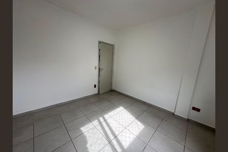 Quarto 2 de apartamento para alugar com 2 quartos, 68m² em Vila Valenca, São Vicente