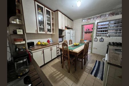 Cozinha de casa à venda com 4 quartos, 350m² em Jardim Novo Mundo, São Paulo