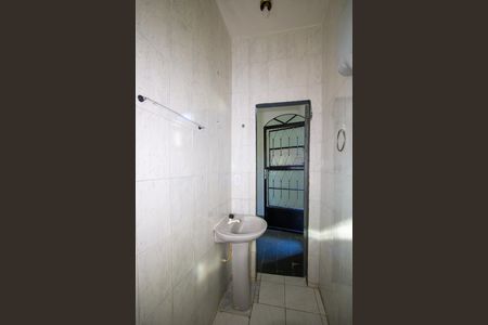Banheiro de casa para alugar com 1 quarto, 16m² em Trindade, São Gonçalo