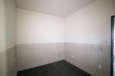Quarto de casa para alugar com 1 quarto, 16m² em Trindade, São Gonçalo