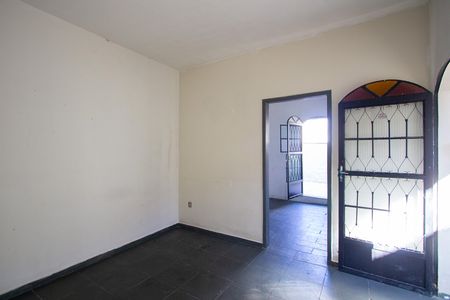 Casa para alugar com 16m², 1 quarto e sem vaga Casa para alugar com 16m², 1 quarto e sem vagaSala