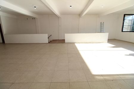 Studio para alugar com 170m², 1 quarto e 3 vagasSala / Quarto