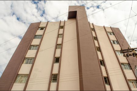 Fachada do Prédio de apartamento para alugar com 1 quarto, 58m² em Setor Central, Goiânia