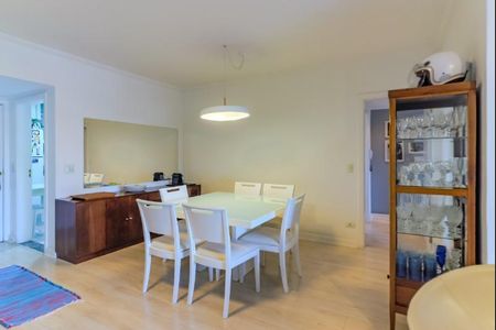 Apartamento à venda com 112m², 3 quartos e 2 vagas Apartamento à venda com 112m², 3 quartos e 2 vagasFoto 03