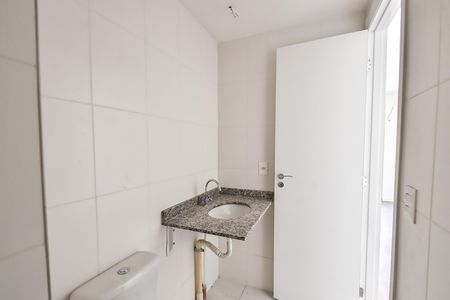 Banheiro de kitnet/studio para alugar com 1 quarto, 26m² em Cursino, São Paulo