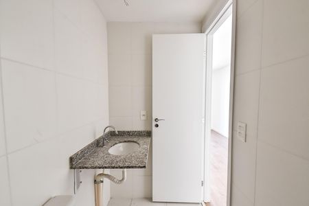 Banheiro de kitnet/studio para alugar com 1 quarto, 26m² em Cursino, São Paulo