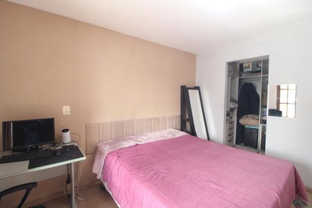 Quarto 1 de casa de condomínio à venda com 3 quartos, 100m² em Jardim dos Manacas, São Paulo