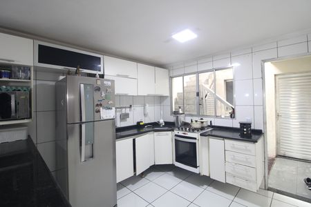 Casa de condomínio à venda com 100m², 3 quartos e 1 vagaCozinha