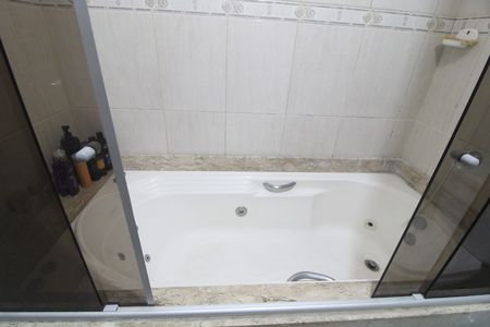 Banheiro comum / banheira de casa de condomínio à venda com 3 quartos, 100m² em Jardim dos Manacas, São Paulo
