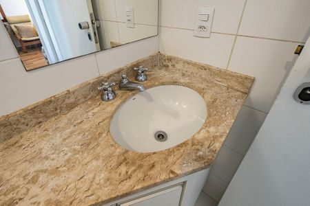 Apartamento à venda com 43m², 1 quarto e 1 vaga Apartamento à venda com 43m², 1 quarto e 1 vagaBanheiro