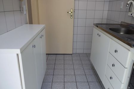 Cozinha de apartamento à venda com 2 quartos, 56m² em Jaguaribe, Osasco