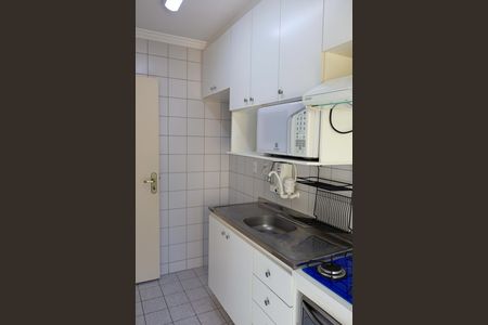 Cozinha de apartamento à venda com 2 quartos, 56m² em Jaguaribe, Osasco