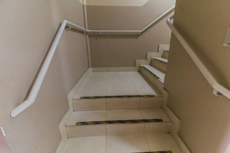 Apartamento para alugar com 55m², 2 quartos e 1 vaga Apartamento para alugar com 55m², 2 quartos e 1 vagaHall