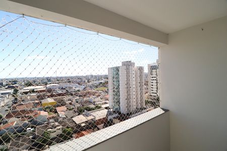 Sacada de apartamento para alugar com 3 quartos, 83m² em Osvaldo Rezende, Uberlândia
