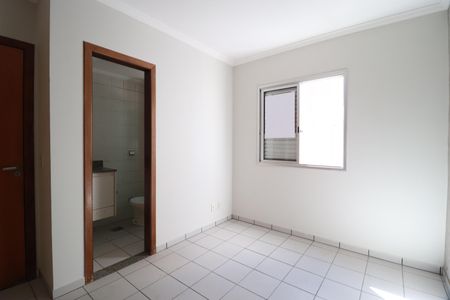 Quarto 3 - Suíte de apartamento para alugar com 3 quartos, 83m² em Osvaldo Rezende, Uberlândia