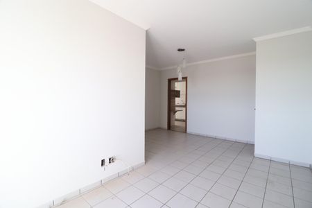 Apartamento para alugar com 83m², 3 quartos e 1 vagaSala
