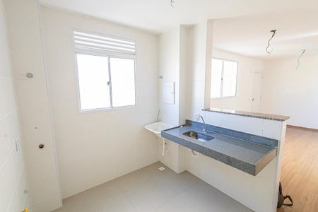 Cozinha  de apartamento à venda com 2 quartos, 45m² em Paquetá, Belo Horizonte