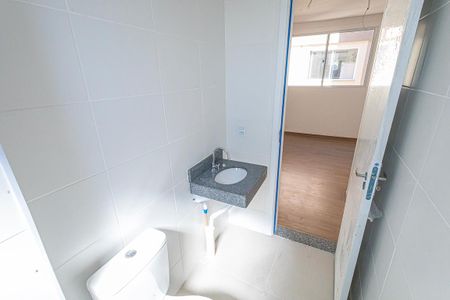 Apartamento à venda com 110m², 2 quartos e 1 vaga Apartamento à venda com 110m², 2 quartos e 1 vagaBanheiro