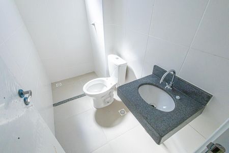 Apartamento à venda com 110m², 2 quartos e 1 vaga Apartamento à venda com 110m², 2 quartos e 1 vagaBanheiro