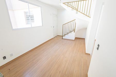 Apartamento à venda com 110m², 2 quartos e 1 vaga Apartamento à venda com 110m², 2 quartos e 1 vagaSala