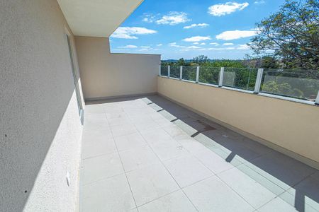 Apartamento à venda com 110m², 2 quartos e 1 vaga Apartamento à venda com 110m², 2 quartos e 1 vagaCobertura