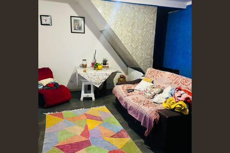 Casa à venda com 3 quartos, 250m² em Jardim Sabara, São Paulo