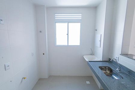 Cozinha de apartamento à venda com 2 quartos, 45m² em Paquetá, Belo Horizonte