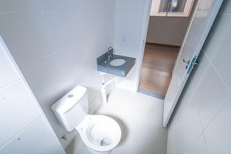 Apartamento à venda com 45m², 2 quartos e 1 vaga Apartamento à venda com 45m², 2 quartos e 1 vagaBanheiro