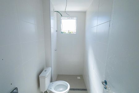 Apartamento à venda com 45m², 2 quartos e 1 vaga Apartamento à venda com 45m², 2 quartos e 1 vagaBanheiro