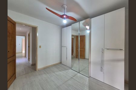 Apartamento para alugar com 143m², 3 quartos e 2 vagas