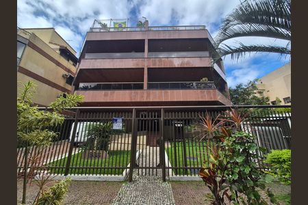 Apartamento para alugar com 143m², 3 quartos e 2 vagas
