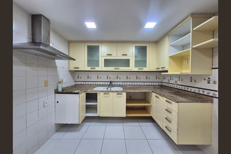 Apartamento para alugar com 143m², 3 quartos e 2 vagas