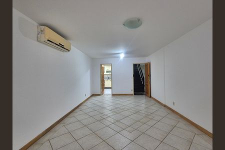 Apartamento para alugar com 143m², 3 quartos e 2 vagas