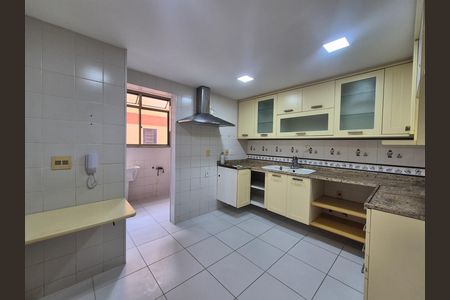 Apartamento para alugar com 143m², 3 quartos e 2 vagas