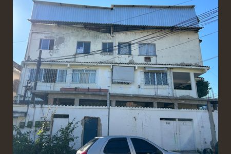 Apartamento para alugar com 75m², 2 quartos e sem vagaFachada + placa