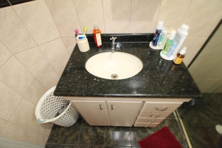 Apartamento à venda com 77m², 2 quartos e sem vagaBanheiro