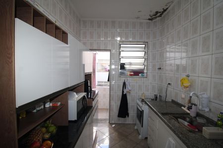 Apartamento à venda com 77m², 2 quartos e sem vagaCozinha