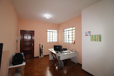 Apartamento à venda com 77m², 2 quartos e sem vagaSala