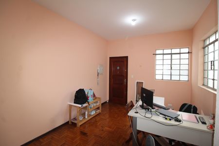 Apartamento à venda com 77m², 2 quartos e sem vagaSala