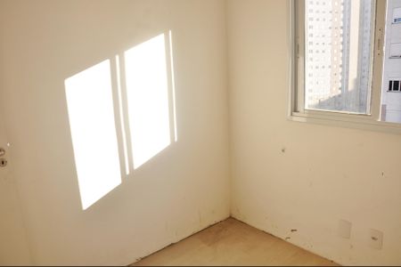 Apartamento à venda com 43m², 2 quartos e 1 vagaQuarto 02